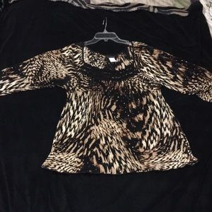 Brittany Black 3/4 sleeve crinkle look blouse